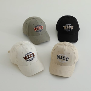 Child baseball caps in four colors featuring high-density twill cotton and embroidery