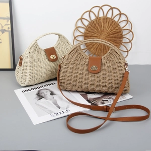 Straw Woven Crossbody Bag Women PU Leather Flap Metal Turn Lock Dumpling Handbag Summer Beach Vacation Chic Bohemian Style