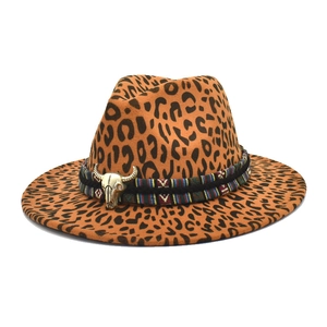 Chapeau fedora léopard en laine avec bande tressée ethnique et tête de taureau métal