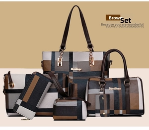 Ensemble détaillé de 6 sacs à main marron à carreaux avec portefeuilles et boucles dorées