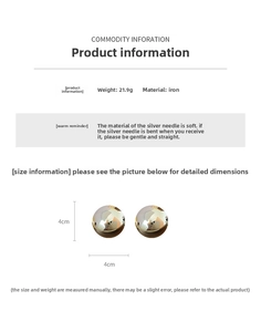 Detail of 4cm mirror-polished sphere stud earrings with 925 silver pins and 21.9g weight