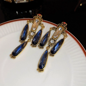 Baroque Water Drop Dangle Earrings Blue Rhinestone Palace Style Alloy Jewelry For Women With Silver Earring Post
