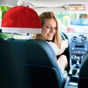 Housse d'appui-tête de voiture bonnet de Noël en peluche rouge pour décor de fête