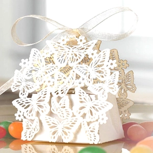 Butterfly Laser Cut Candy Boxes Pearlescent Paper Gift Box With Ribbon Bow For Wedding Party Favor Chocolate Packaging Elegant