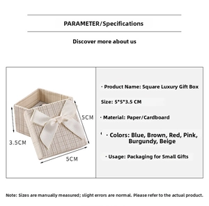 Detailed view of 5x5x3.5cm square gift box with bowknot and material specifications