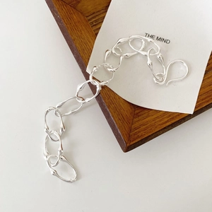 Irreguläres S925 Sterlingsilber Kettenarmband mit organischen Gliedern und S-Haken-Verschluss