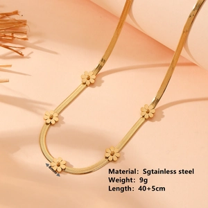 Collier élégant en acier inoxydable doré orné de cinq petits pendentifs en forme de marguerite