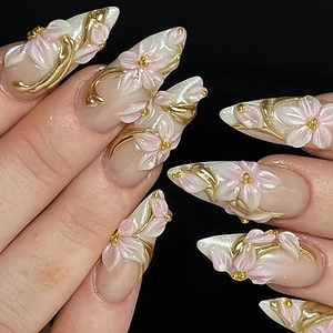 3D Floral Press On Nails Handmade French Style Gold Relief Long Stiletto Gradient Flowers Elegant Fake Nails For Women