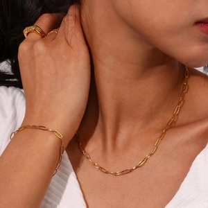 Minimalist 18K gold plated stainless steel paperclip necklace and bracelet set for women
