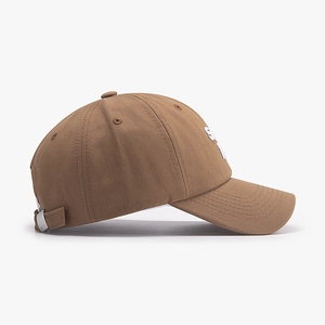 Casquette de baseball marron en coton avec broderie 3D et boucle métallique ajustable