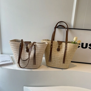 Large Capacity Straw Woven Tote Bag Women Summer Beach Vacation Shoulder Bag PU Leather Trim Buckle Decor Simple Style