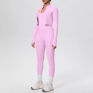Set yoga rosa 3 pezzi con giacca a zip, canotta aderente e leggings a vita alta