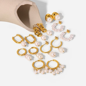 Set of 18K gold stainless steel earrings with elegant pearls in various trendy designs