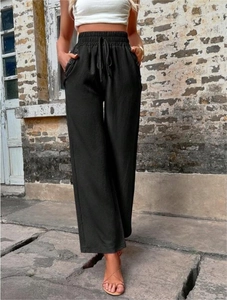 Détail de taille haute élastique avec cordon sur pantalon large décontracté noir