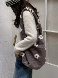 Retro knit tote bag with white flower patterns for winter, oversized hobo shoulder bag