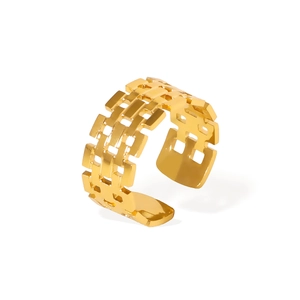Minimalist gold stainless steel open ring featuring a modern geometric hollow square design