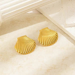 Élégantes boucles d'oreilles coquillage en acier inoxydable plaqué or 18 carats
