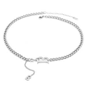 Collier gourmette en acier inoxydable argenté avec grand pendentif B et pompon design