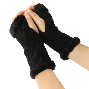 Gants tricotés sans doigts noirs avec bordure en fausse fourrure pour temps froid