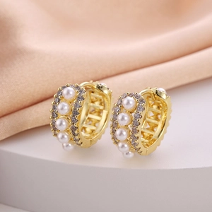 Zircon Artificial Pearl Gold Plated Copper Huggie Hoop Earrings Trendy Minimalist Elegant Jewelry For Women