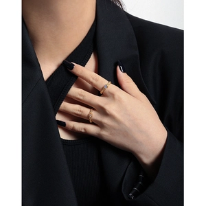 Vintage style S925 silver gold-plated lava texture ring set with purple zircon stones