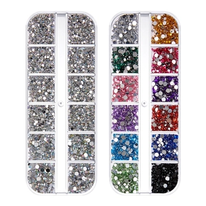 Set di due scatole da 12 scomparti con strass AB colorati per decorazione unghie DIY