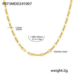 Detailed view of golden stainless steel chain with precise size and weight specifications