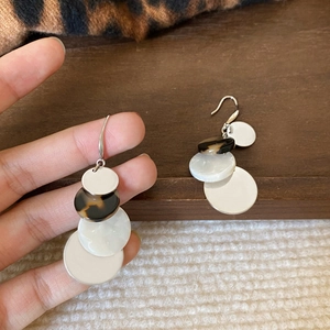 Acrylic geometric tassel earrings with tortoise and shell circles for beach vacation