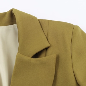 Elegant olive green fitted blazer for women with classic lapels and sleek fabric detail