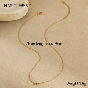Detailed view of gold rose pendant necklace with 44+5cm chain length and 1.6g weight