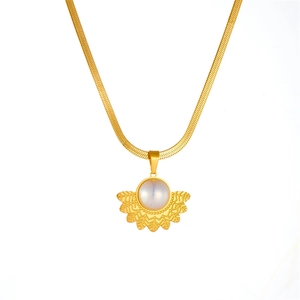 Vintage gold-plated stainless steel necklace with fan pendant and iridescent gemstone