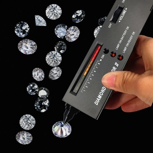 D Color Moissanite diamond tested by professional selector with brilliant fire display