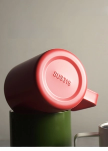 Detail of red matte SUS316 stainless steel cup base with anti-corrosion engraving