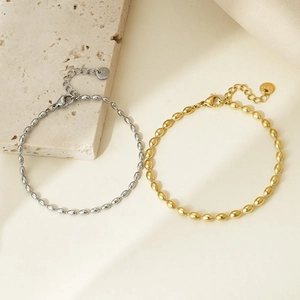Minimalist stainless steel oval bead necklaces in gold and silver with lobster clasp