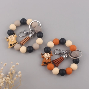 Handmade Silicone Beaded Keychain Wristlet With Highland Cow Deer Animal Charm Leather Tassel Bracelet Key Ring For Women