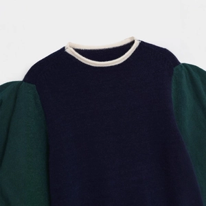Pull en maille à col rond pour femme avec design patchwork bleu marine et vert forêt