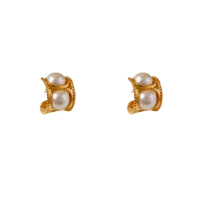 Vintage geometric gold C-shaped stud earrings with double white pearls for women