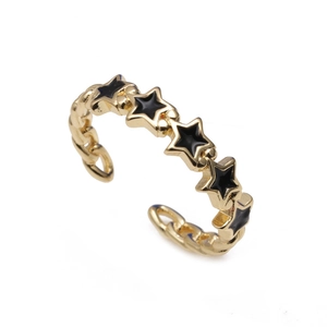 18K gold-plated chain ring with five black enamel stars and adjustable open band design