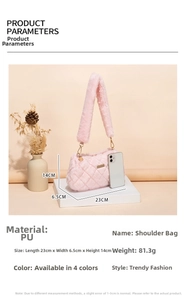 Detailed view of pink quilted plush shoulder bag with dimensions 23x6.5x14cm and PU material