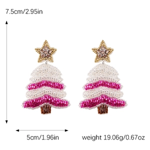 Detail view of handmade beaded Christmas tree earrings with size and weight dimensions