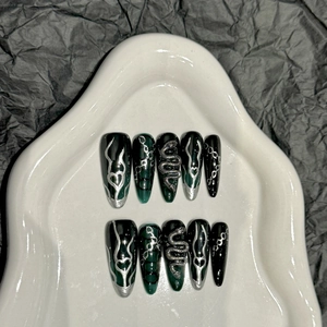Handmade Press On Nails Dark Green Black Gradient 3D Silver Metal Snake Punk Gothic Stiletto Long False Nails For Women