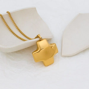 Minimalist gold plated titanium steel cross pendant necklace with chunky Cuban chain link