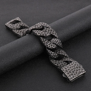 Vintage hammered texture titanium steel Cuban chain bracelet for men with snap clasp