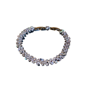 Elegant sparkling zircon bracelet in silver finish with crystal stones for women