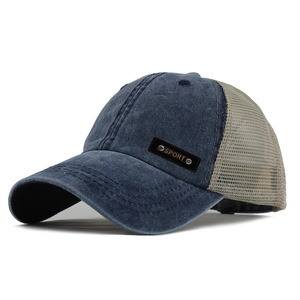 Vintage washed cotton baseball cap with breathable mesh and sport patch detail