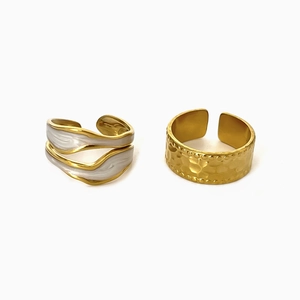 Gold-plated hammered texture and white enamel wave rings in 18K finish for women