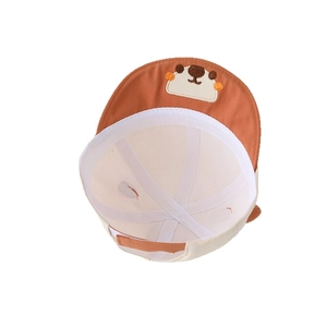 Cappellino neonato marrone con orsetto ricamato, velcro regolabile e fodera interna