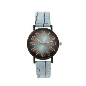 Montre quartz femme avec bracelet en cuir bleu clair et cadran dégradé minimaliste