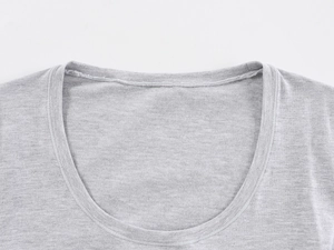 Detail of the gray U-neckline with double-needle stitching on a slim cotton T-shirt