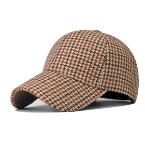 Berretto da baseball retrò con motivo pied de poule in lana spessa marrone e rosso scuro